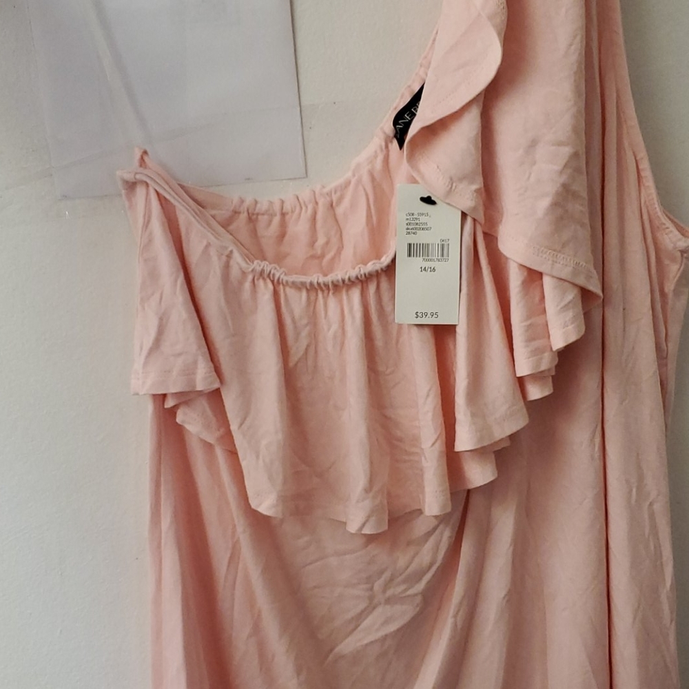Pink side ruffled tshirt